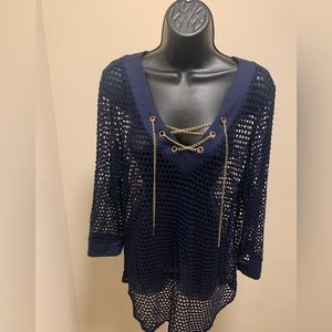 Fishnet navy blue quarter length sleeve blouse